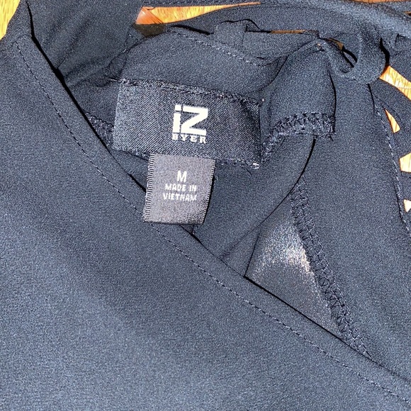 Blouse - Picture 2 of 3